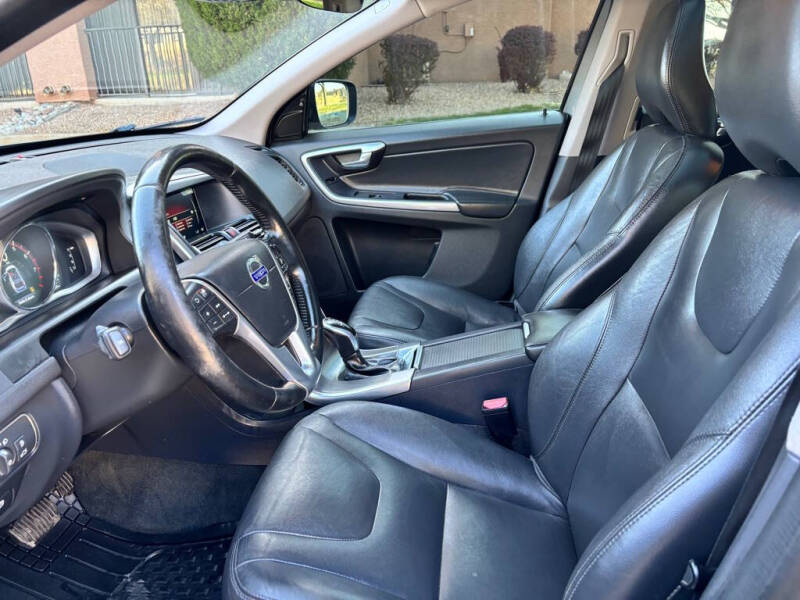 2016 Volvo XC60 T6 Drive-E Platinum