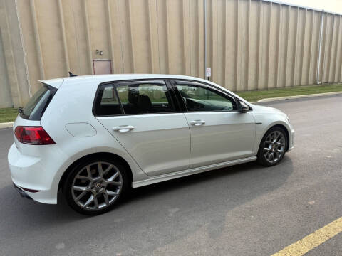 2015 Volkswagen Golf R 4Motion
