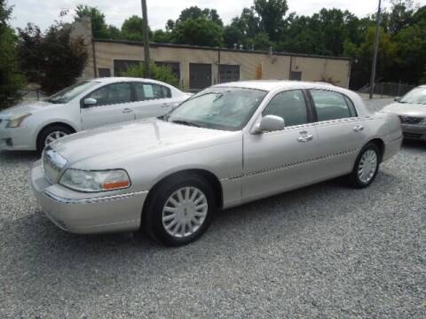 2005 Lincoln Town Car for sale at Wheels & Deals Smithfield Inc. in Smithfield NC