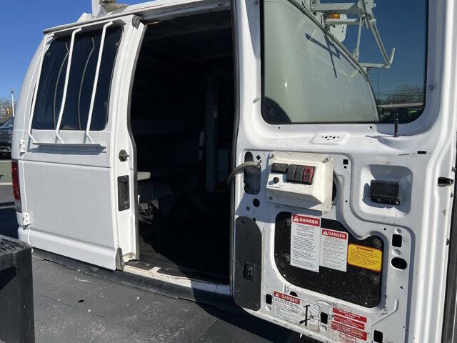 2014 Ford E-Series E-350 SD