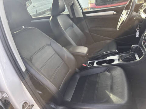 2013 Volkswagen Passat TDI SE