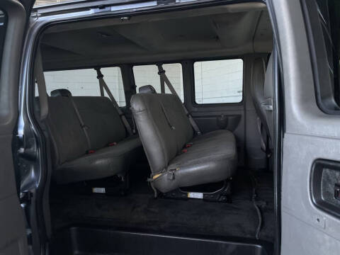 2017 Chevrolet Express LT 3500