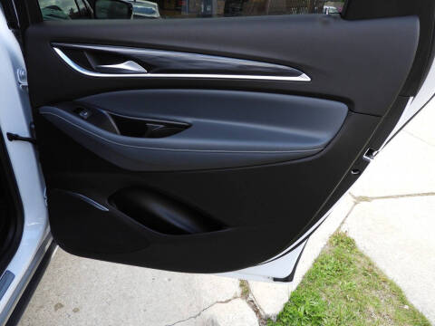 2022 Buick Enclave Essence