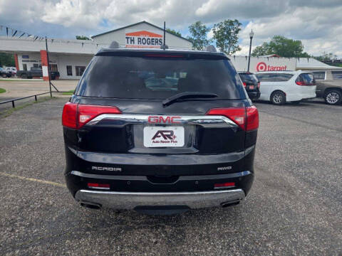 2017 GMC Acadia Denali