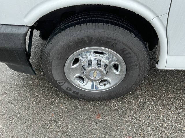 2023 Chevrolet Express 2500