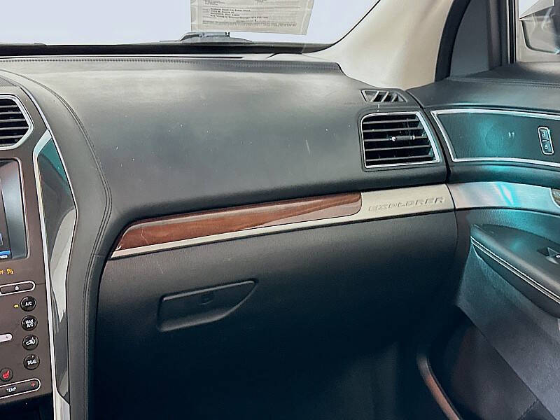 2016 Ford Explorer Platinum