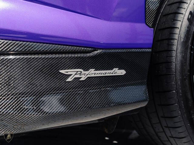 2023 Lamborghini Urus Performante