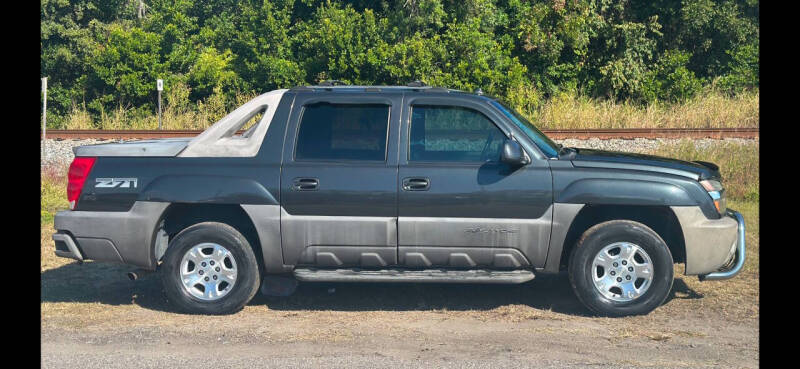 2003 Chevrolet Avalanche Base photo 4