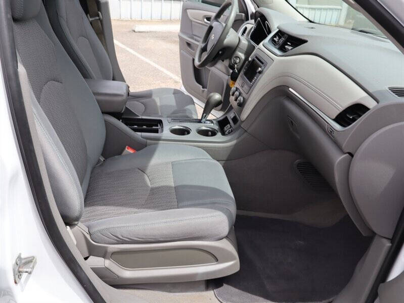 2017 Chevrolet Traverse LS