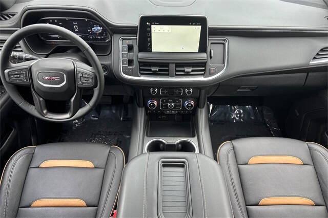 2023 GMC Yukon XL AT4