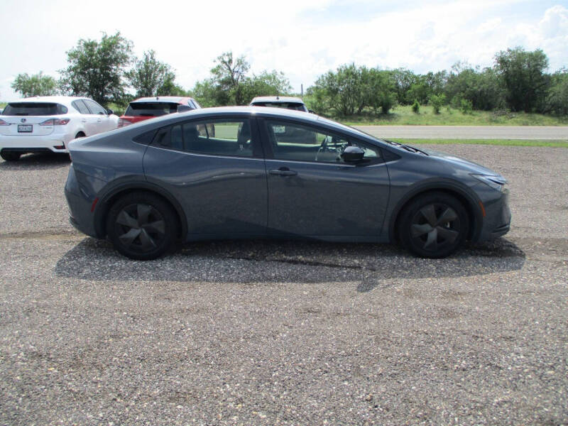 2024 Toyota Prius LE