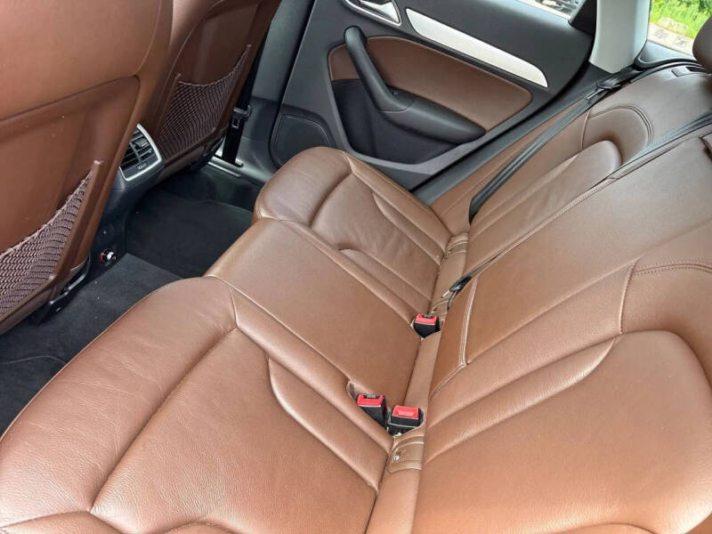 2015 Audi Q3 2.0T Premium Plus