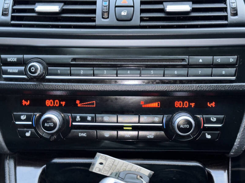 2012 BMW 5 Series 528i xDrive