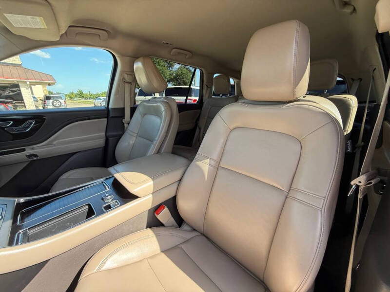 2022 Lincoln Aviator Standard