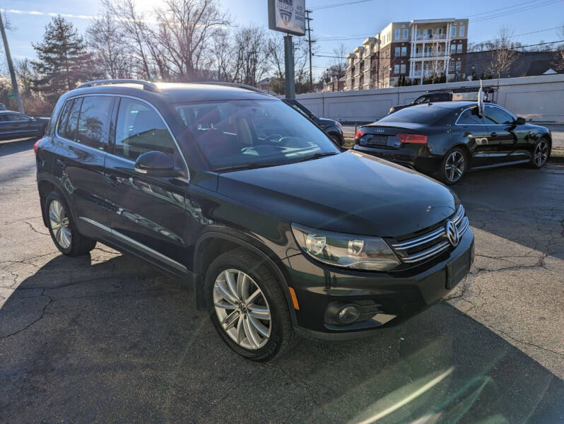 2013 Volkswagen Tiguan for sale at Edgewater Imports & More in Oakmont PA