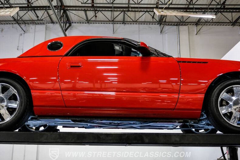 2002 Ford Thunderbird Deluxe