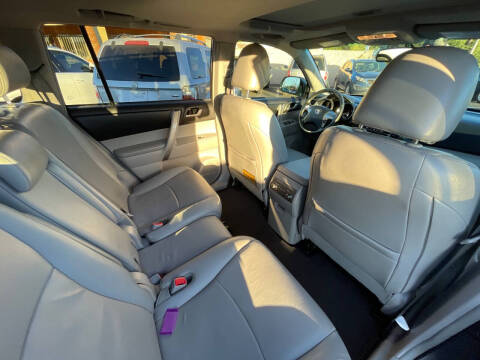 2013 Toyota Highlander SE