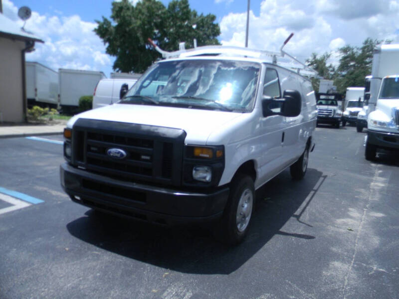 2014 Ford E-Series Econoline Van Commercial photo 4