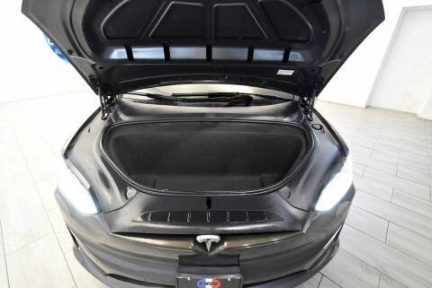 2023 Tesla Model X Standard Range