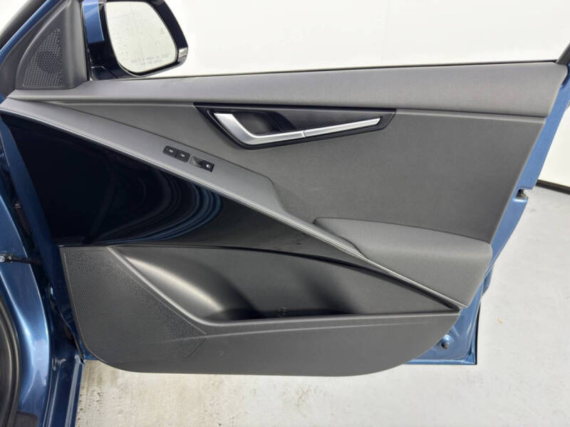 2023 Kia Niro EV Wind