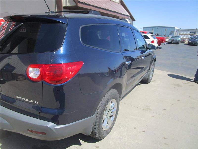 2011 Chevrolet Traverse LS