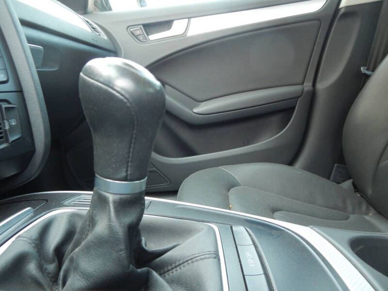 2010 Audi A4 2.0T quattro Premium