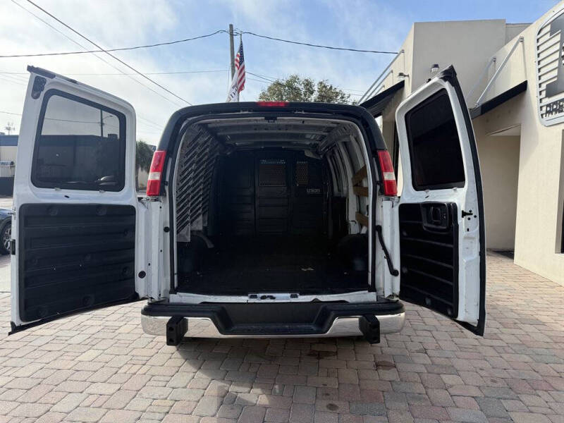 2020 GMC Savana 2500