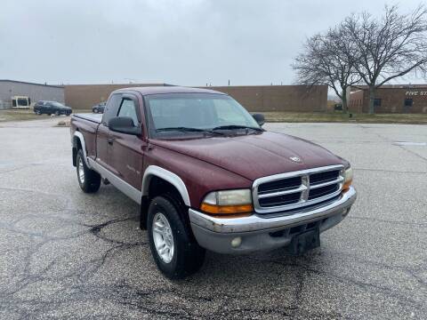 2001 Dodge Dakota for sale at JE Autoworks LLC in Willoughby OH