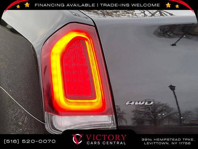 2023 Chrysler 300 Touring L