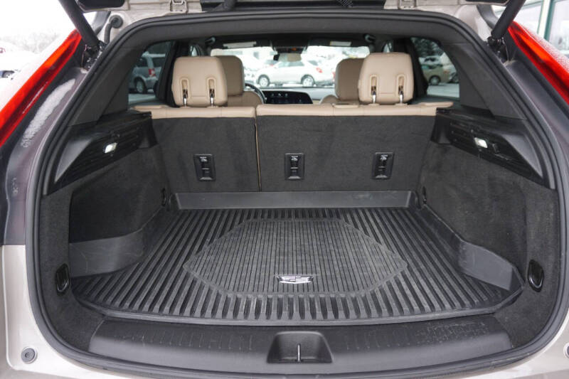 2024 Cadillac XT4 Luxury