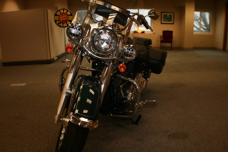 2024 Harley-Davidson FLHCS HERITAGE CLASSIC 114