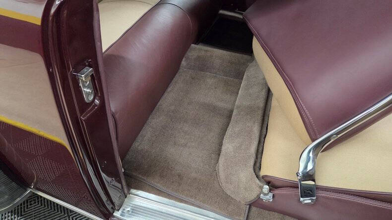 1947 Lincoln Continental
