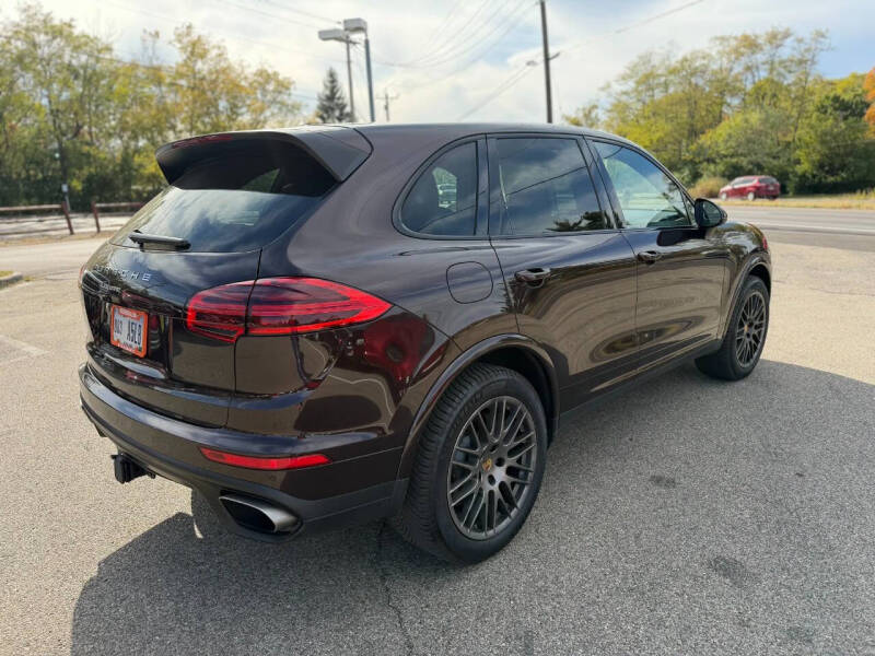 2017 Porsche Cayenne Platinum Edition