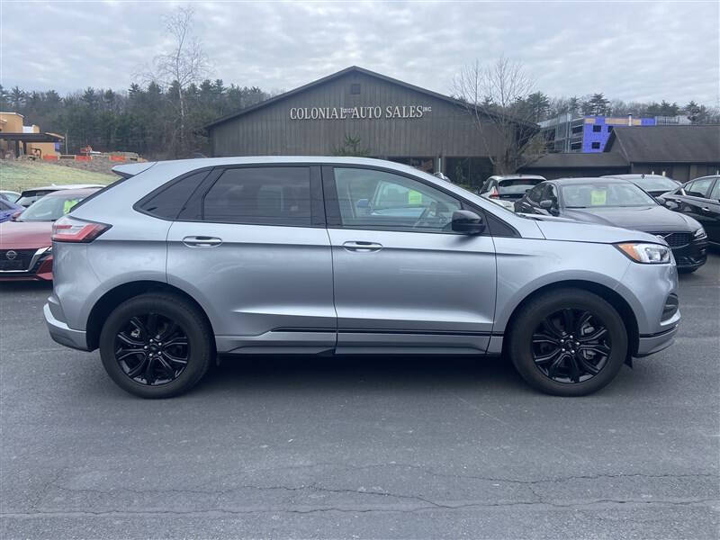 2022 Ford Edge SE