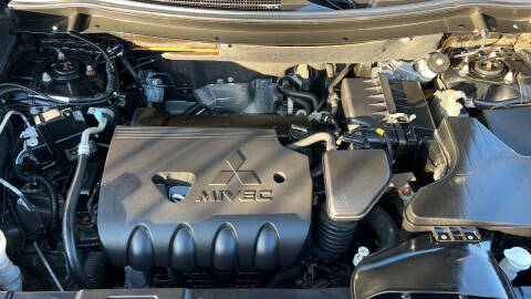 2016 Mitsubishi Outlander SE