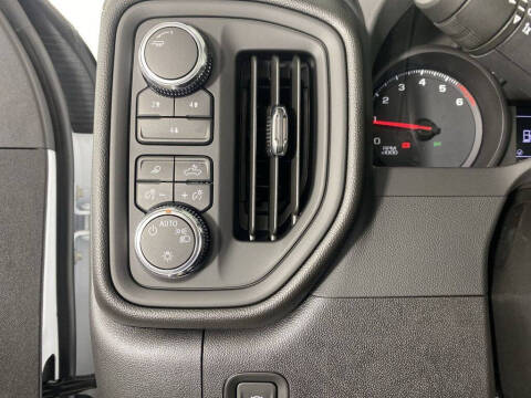 2025 GMC Sierra 2500HD Pro