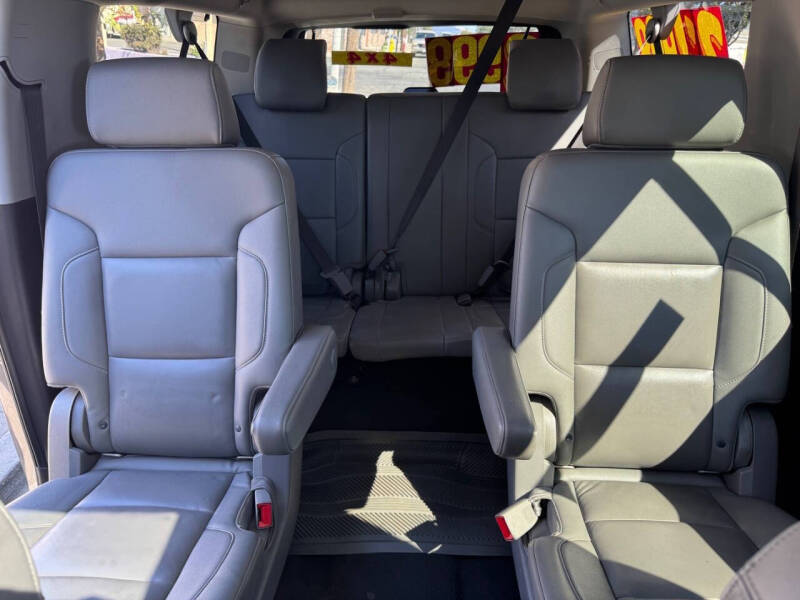 2019 Chevrolet Suburban LT