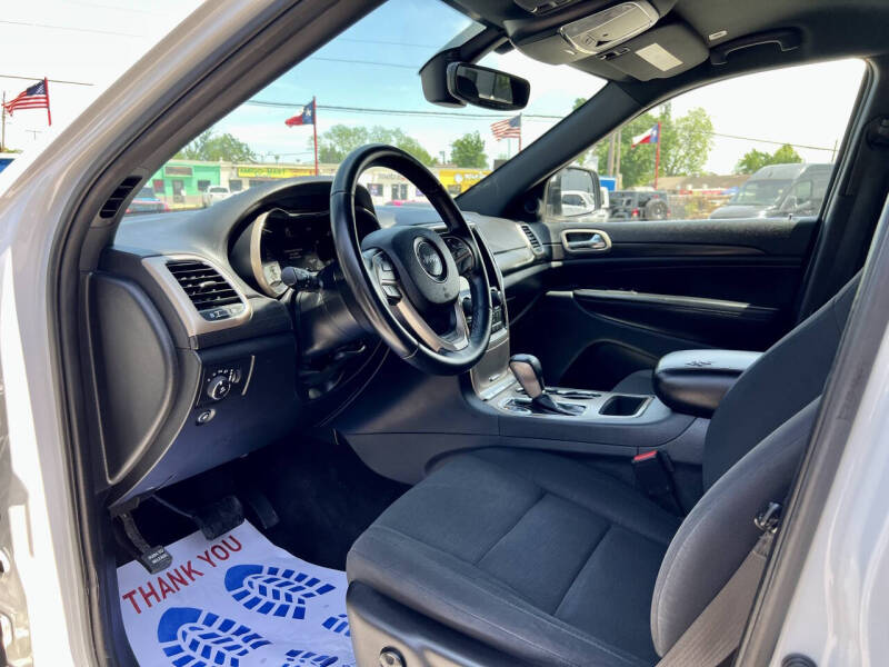 2017 Jeep Grand Cherokee Laredo