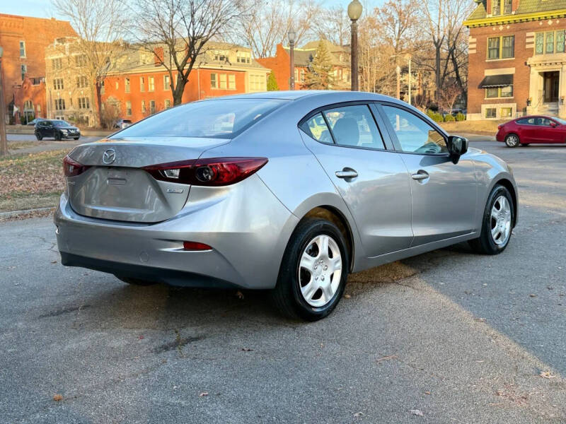 2016 Mazda MAZDA3 i Sport
