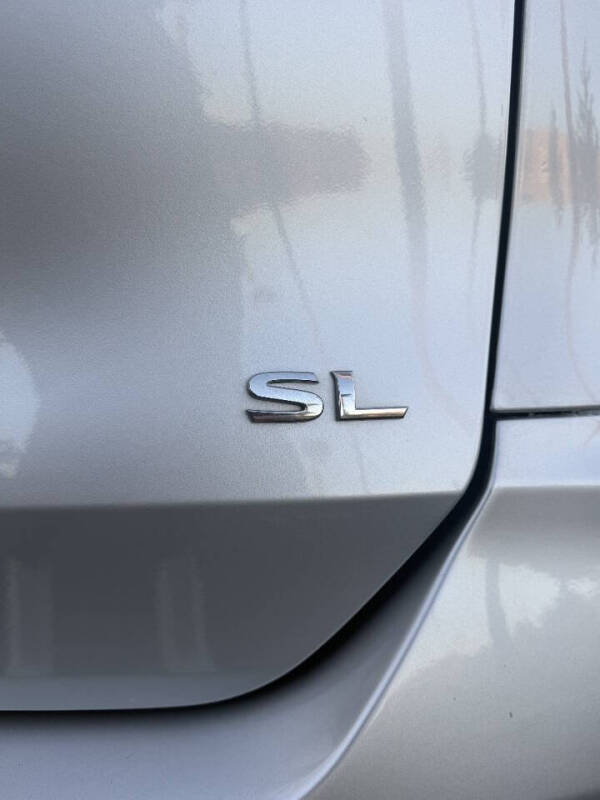 2018 Nissan Rogue SL