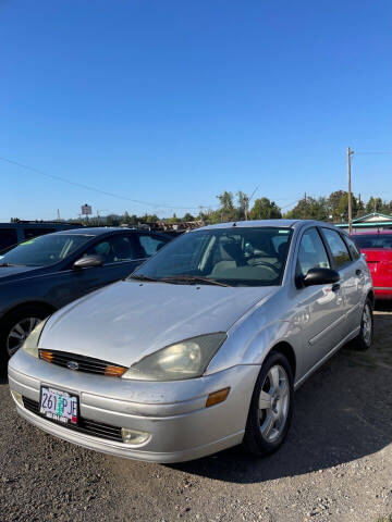 2004 Ford Focus for sale at ALPINE MOTORS in Milwaukie OR