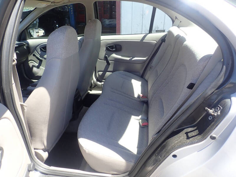 2000 Saturn S-Series SL1