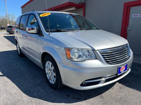 2012 Chrysler Town and Country for sale at Richardson Sales, Service & Powersports in Highland IN