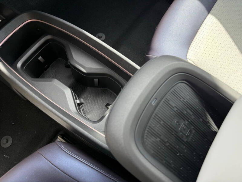 2026 Nissan LEAF Platinum+