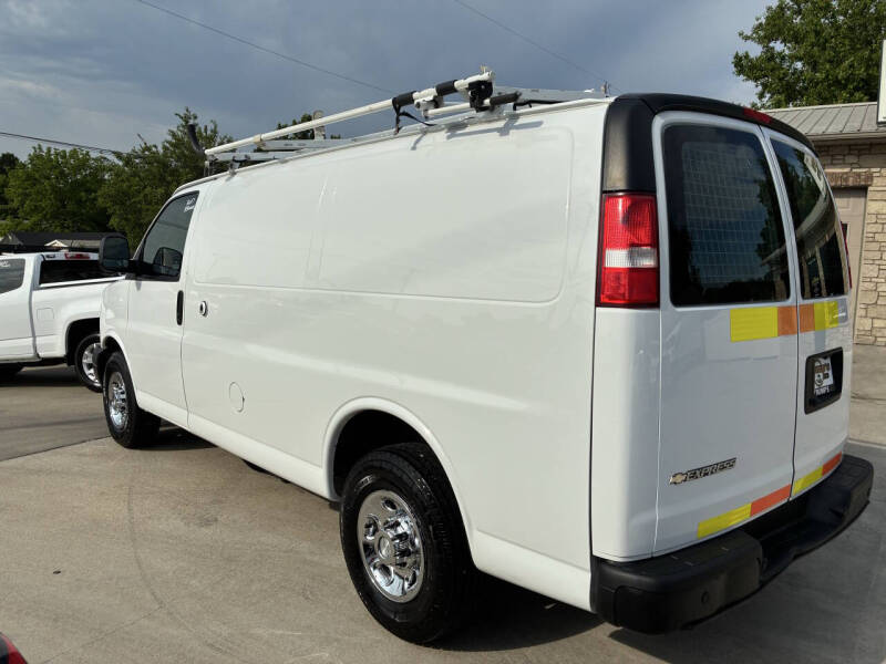 2017 Chevrolet Express 2500
