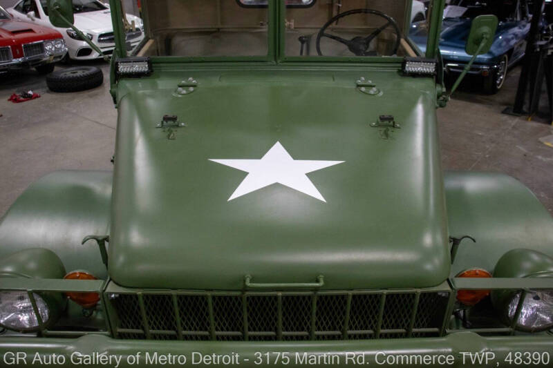 1963 Dodge M37