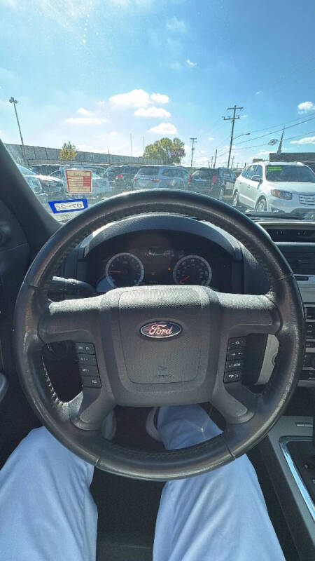 2011 Ford Escape XLT