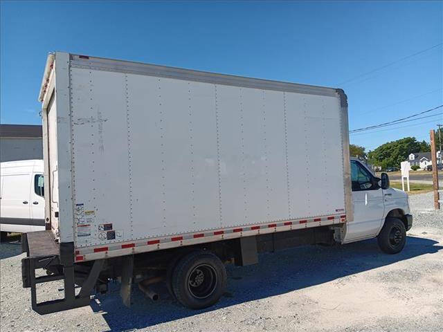 2018 Ford E-Series E-350 SD