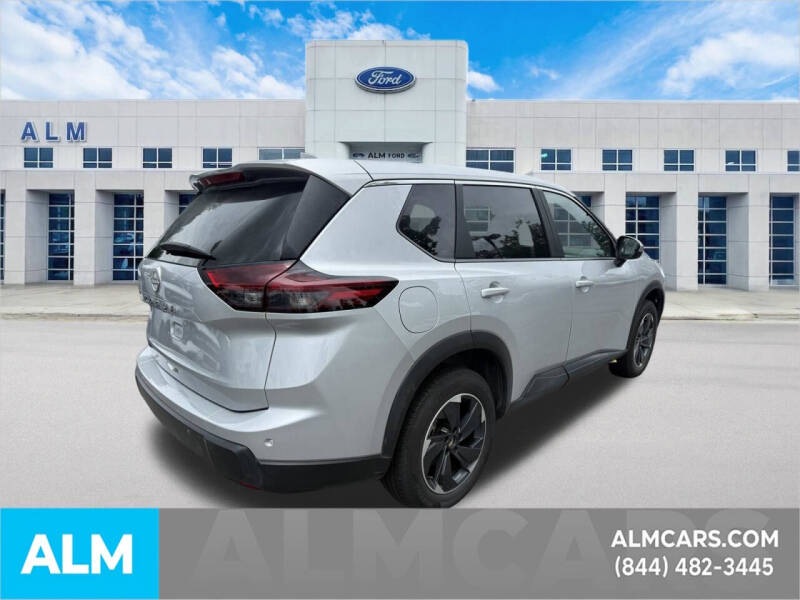 2025 Nissan Rogue SV