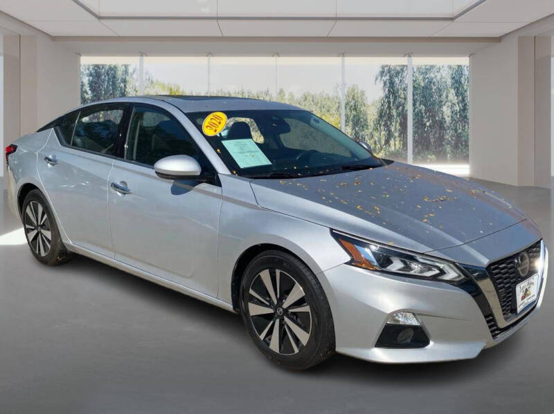 2020 Nissan Altima 2.5 SV